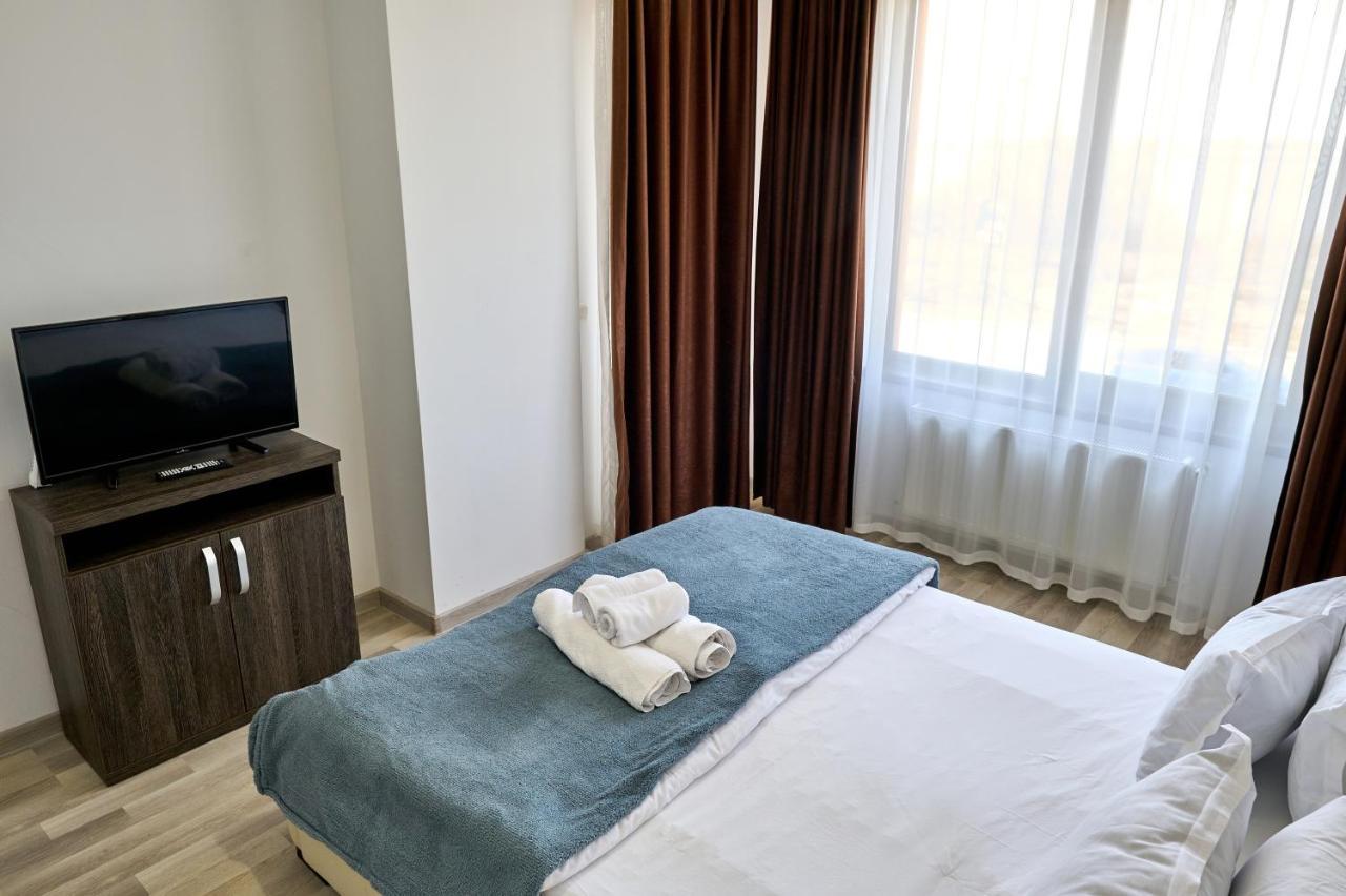 La Vida Loca Apartment Summerland Mamaia Extérieur photo