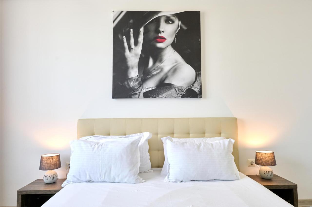 La Vida Loca Apartment Summerland Mamaia Extérieur photo